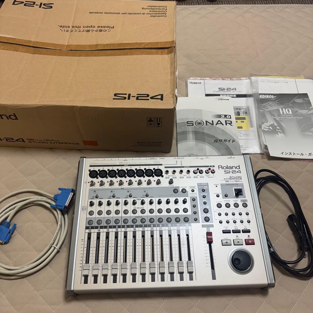 Roland SI-24 スタジオインターフェース 箱付 通電のみ確認済み