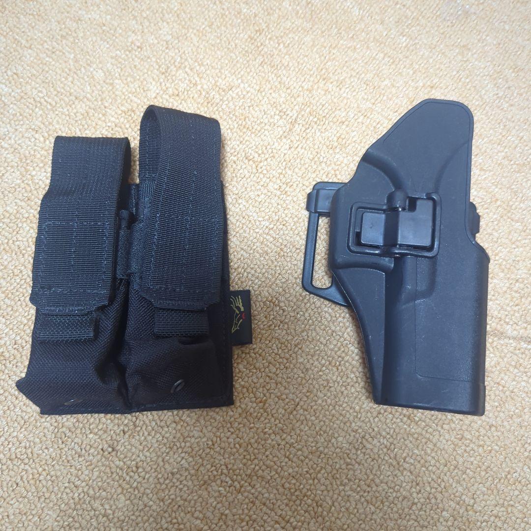 Glock 19 ガスガン 2マガジン、ホルスター、収納ケース等