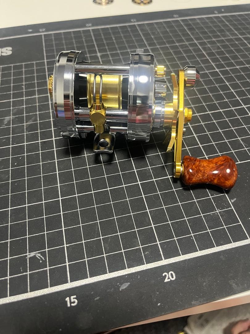 極上未使用　アブ　アベイル　1501c 2501c ABU 渓流
