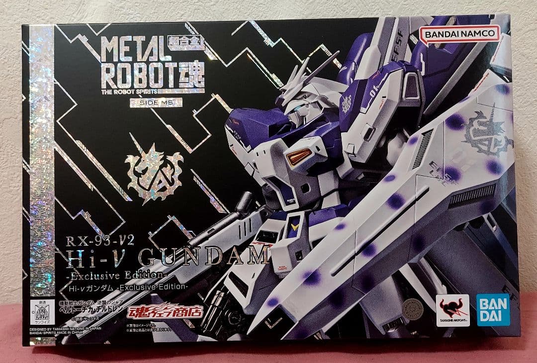 ロボット RX-93-V2 Hi-V Gundam Exclusive Edition