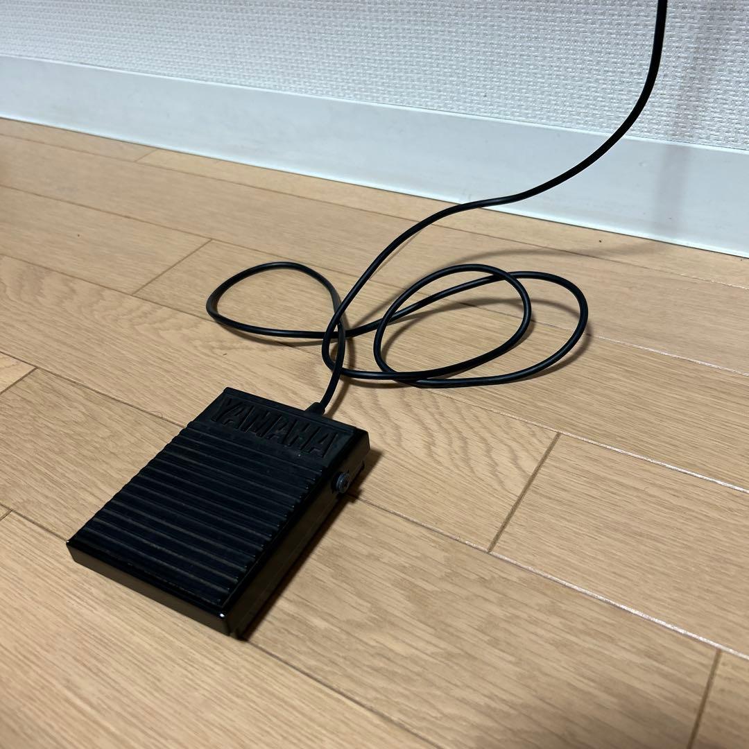 ヤマハ電子ピアノ（YAMAHA P-95 黒）椅子付き
