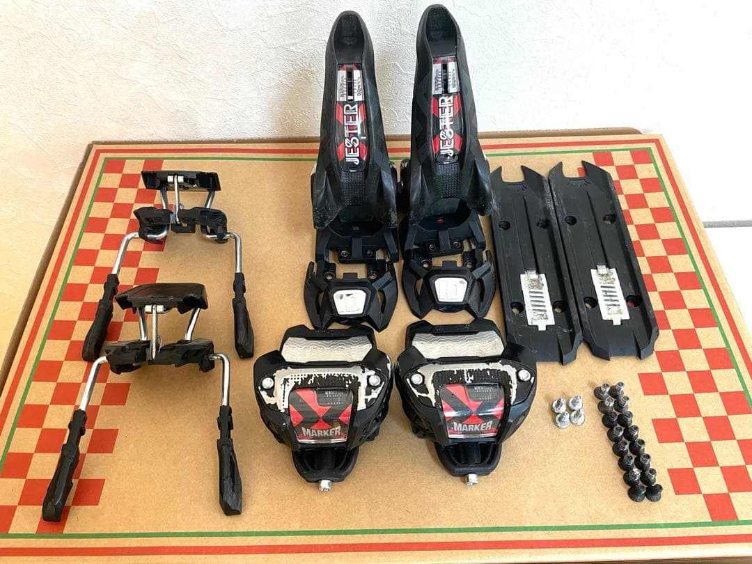 Marker Jester スキー ビンディング Sole ID 16