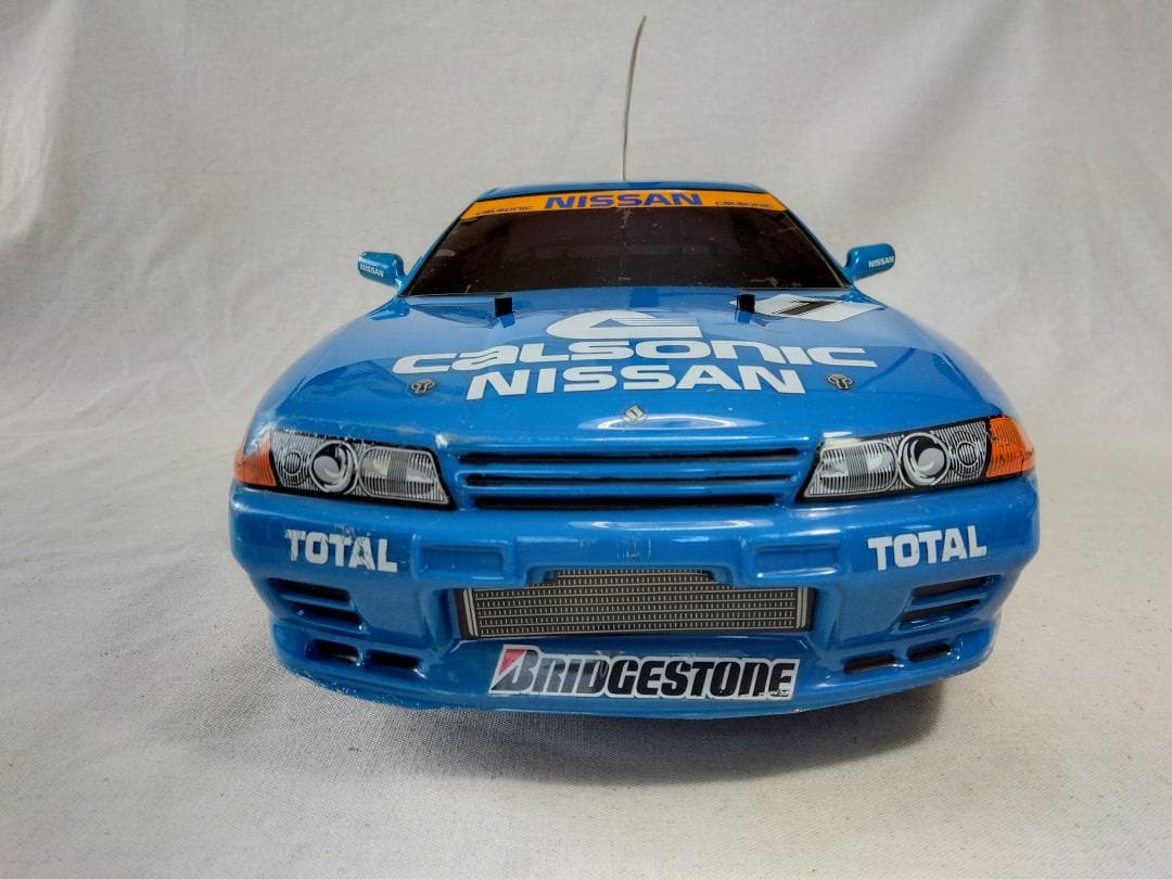 タミヤ　1/10ラジコンカー　カルソニックスカイライン　GT-R　R32