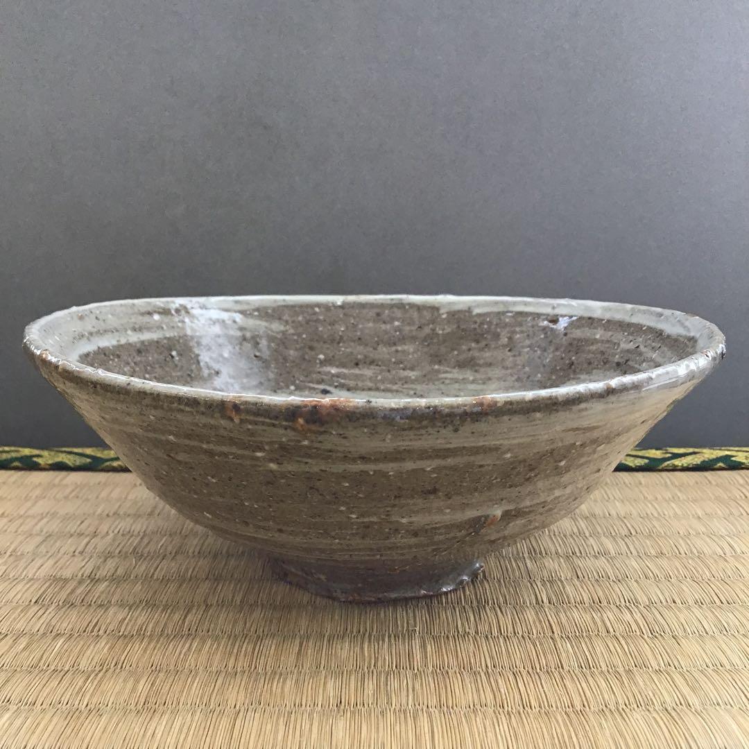 茶道具 茶碗   刷毛目平茶碗  常滑市立陶芸研究所  大迫みきお 造N239C