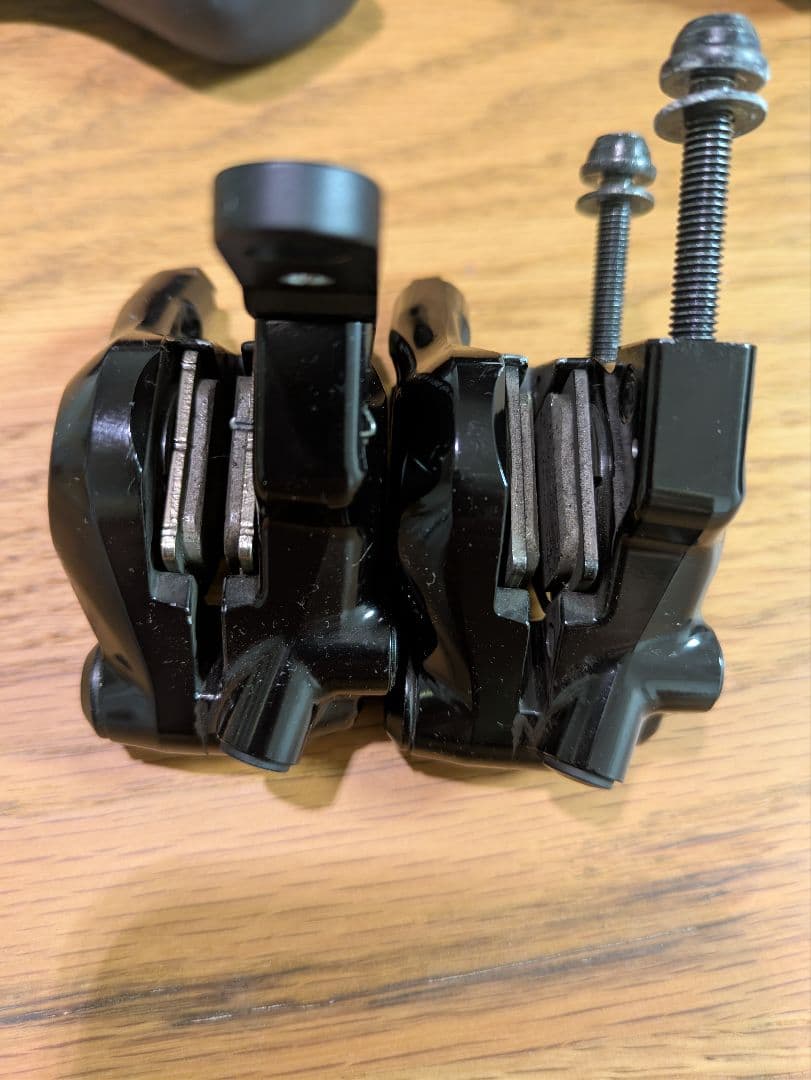 Shimano 105 di2 R7170 レバー、ブレーキキャリパーセット