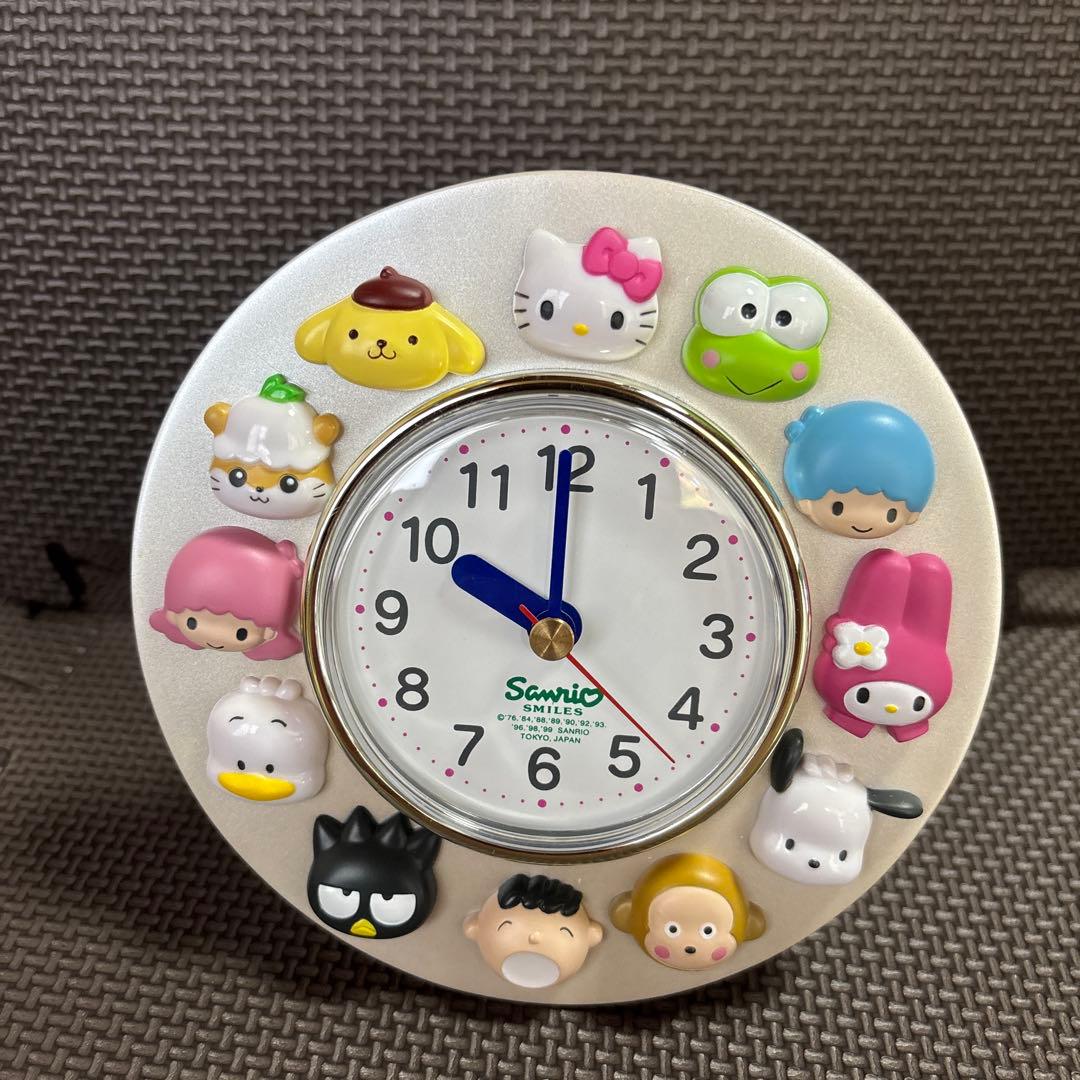 新品⭐︎サンリオ置時計レア