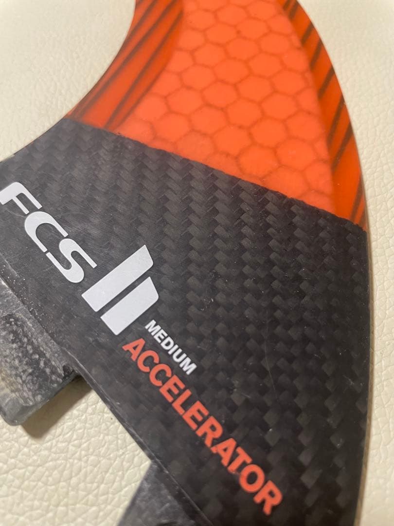 美品！FCS II Accelerator Mサイズ とフィンプラーのセット