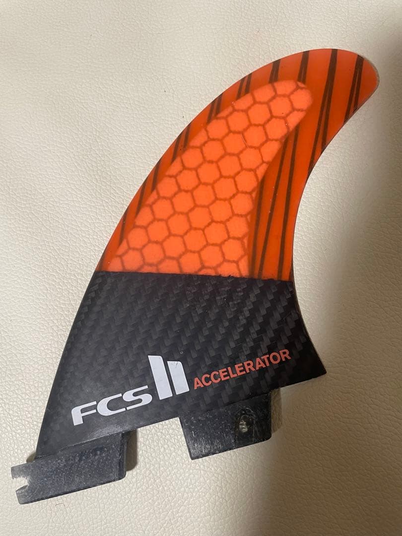 美品！FCS II Accelerator Mサイズ とフィンプラーのセット