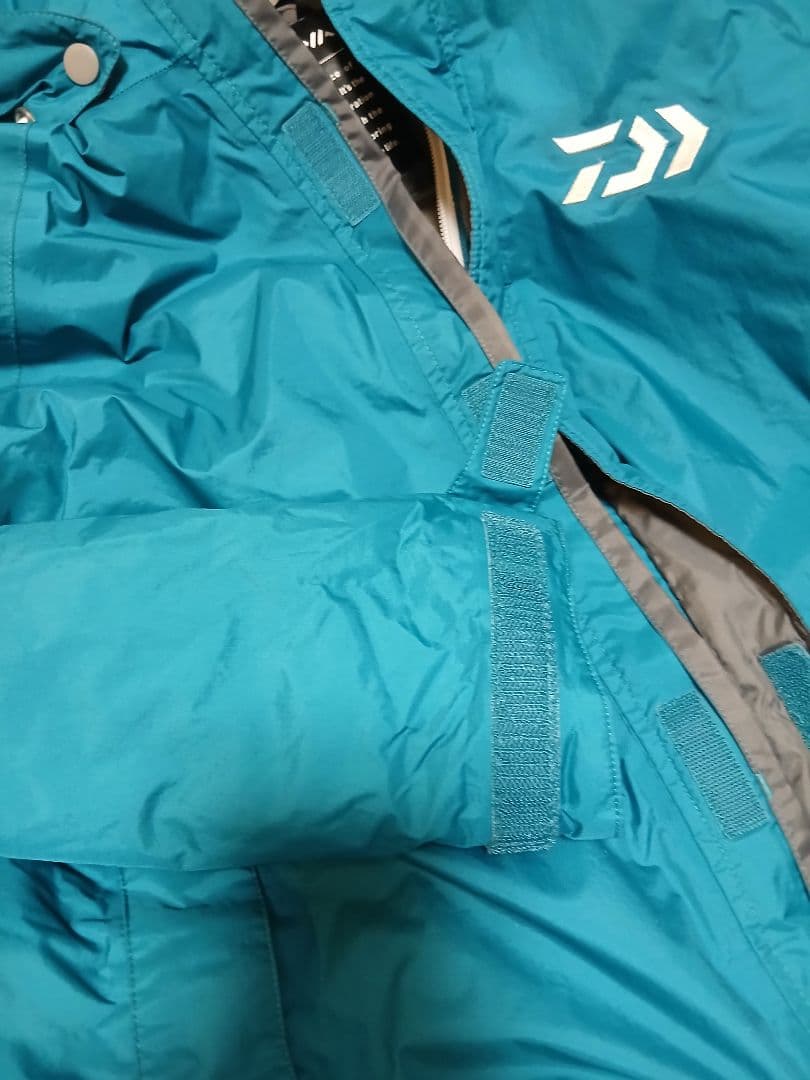 ★特価　値下げ　DAIWA　防寒着　真冬(グリーンに近い青色)