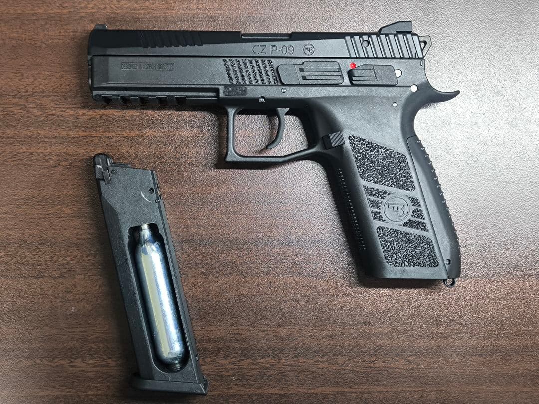 カーボネイト cz p09 CO2ガスブローバックエアガン