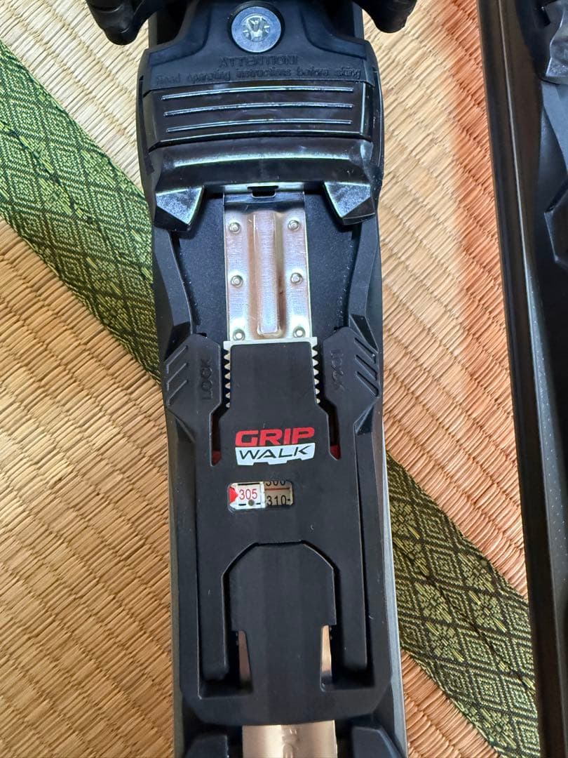 未使用品　Atomic S9i スキー 165cm ビンディング付き