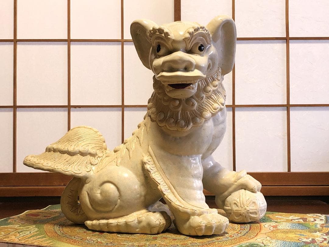 【 大白獅子 】 玉獅子　献上上手　68ｃｍ 　19.6ｋｇ