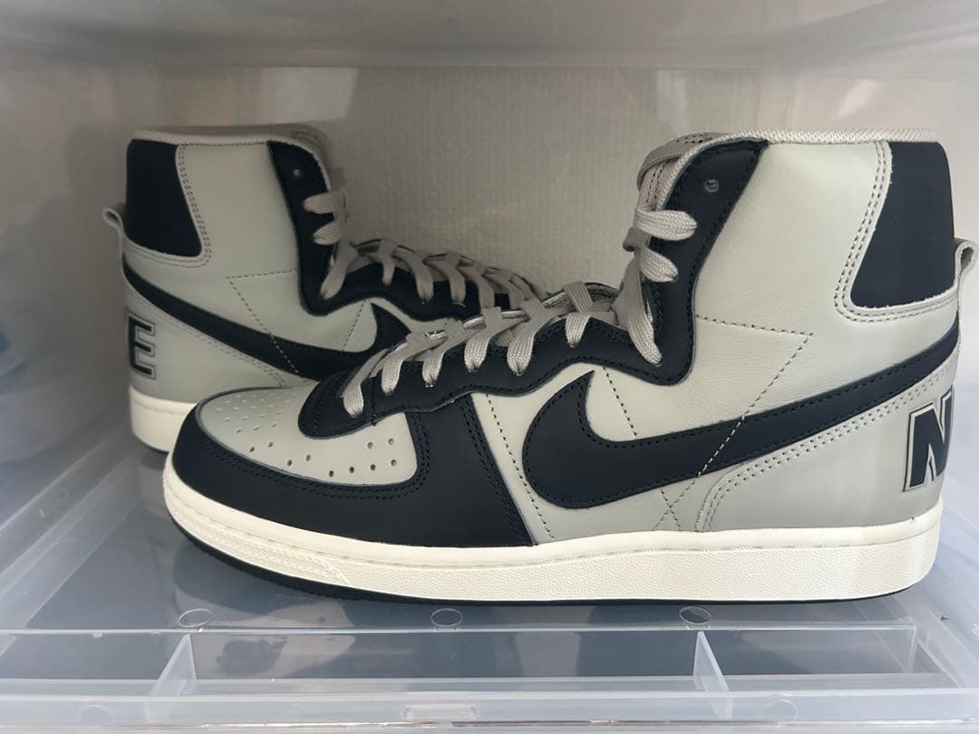 シューズ(男性用) NIKE TERMINATOR ETOWN 2022