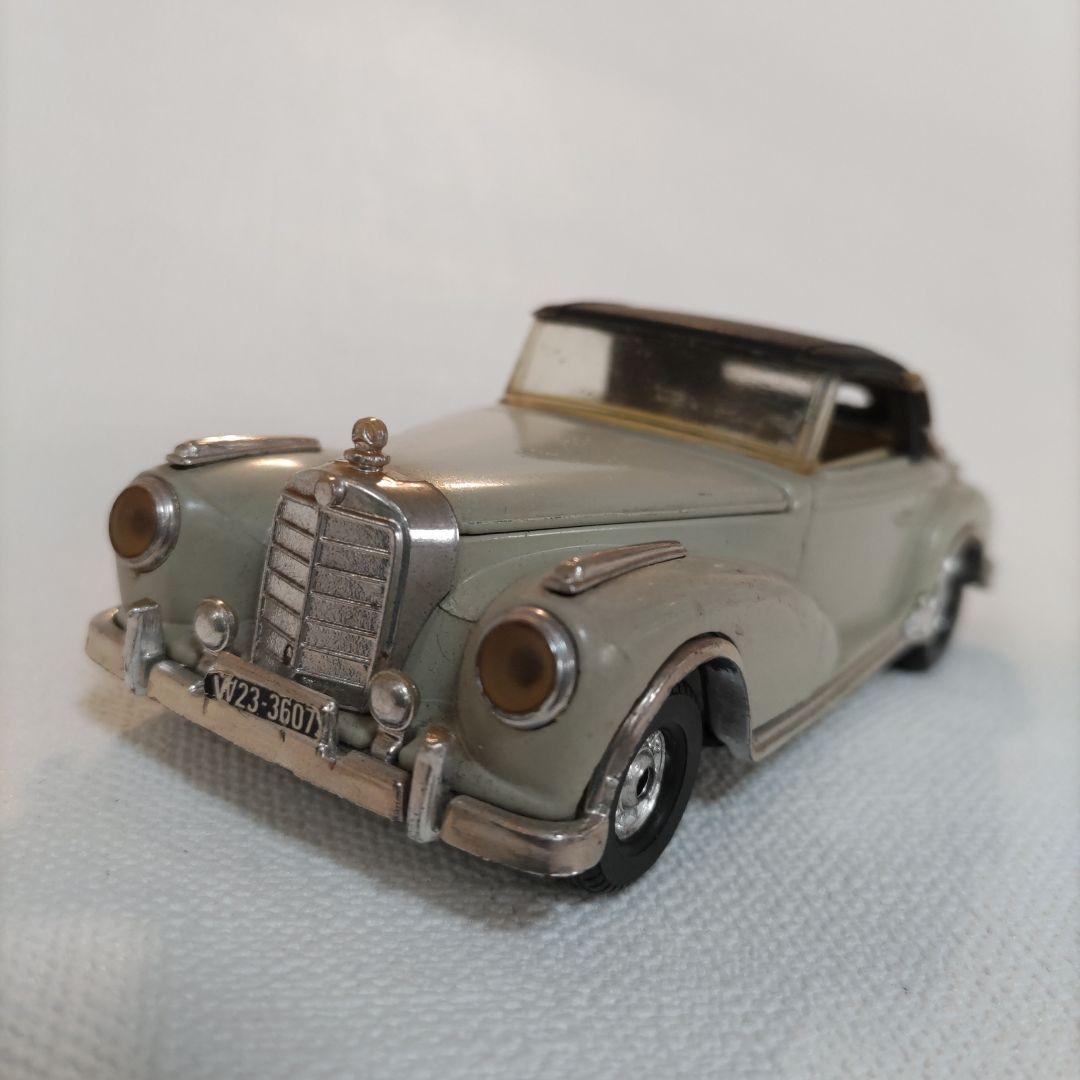 (送料込み)【1/36ダイキャストカー】Corgi メルセデス ベンツ 300S