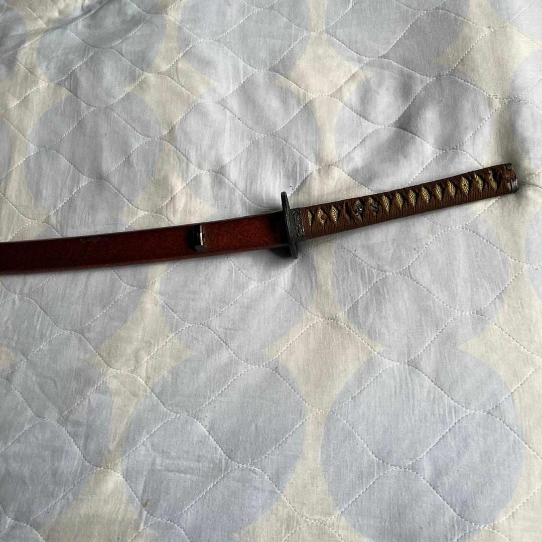 黒色鋼製刀 90cm 金色編み込み柄