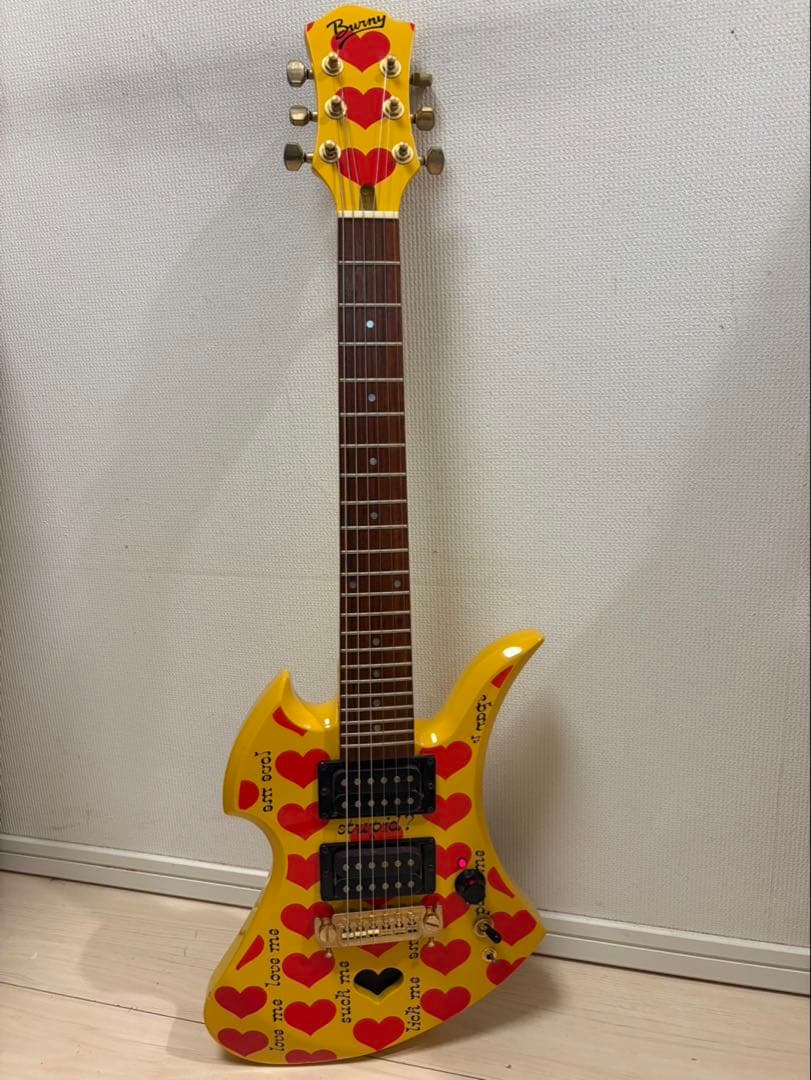 FERNANDES BURNY イエローハートJr hideモデル ミニギター