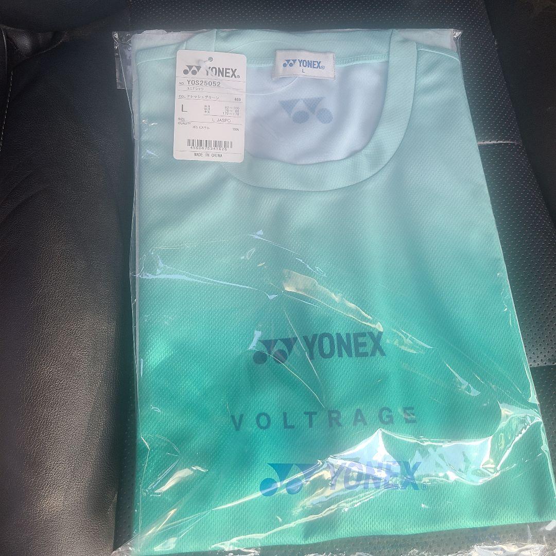 YONEXの新型ラケット、ボルトレイジ02の促販Tシャツ サイズLです