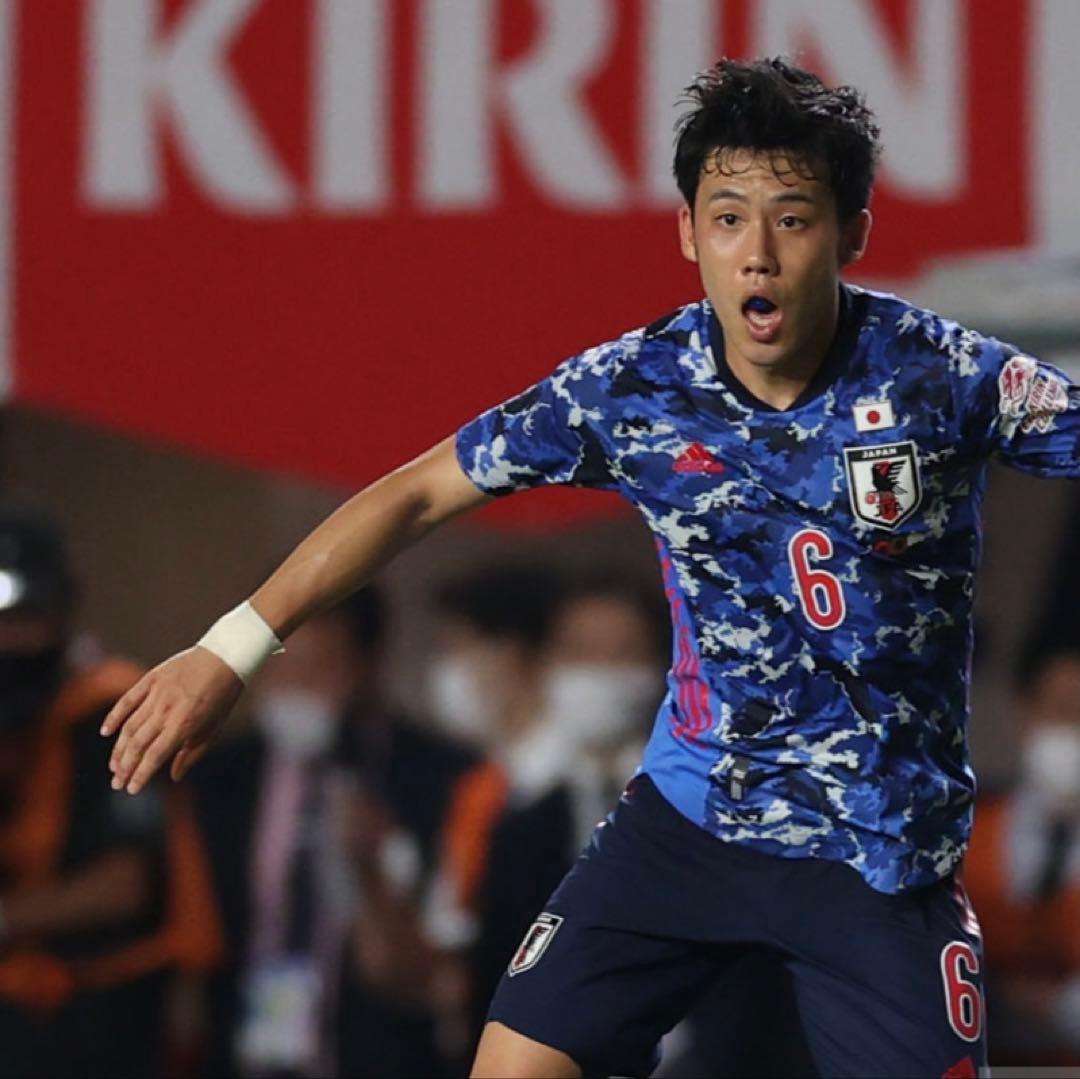 日本代表 遠藤航 2022W杯最終予選 ユニフォーム 三苫薫 久保建英