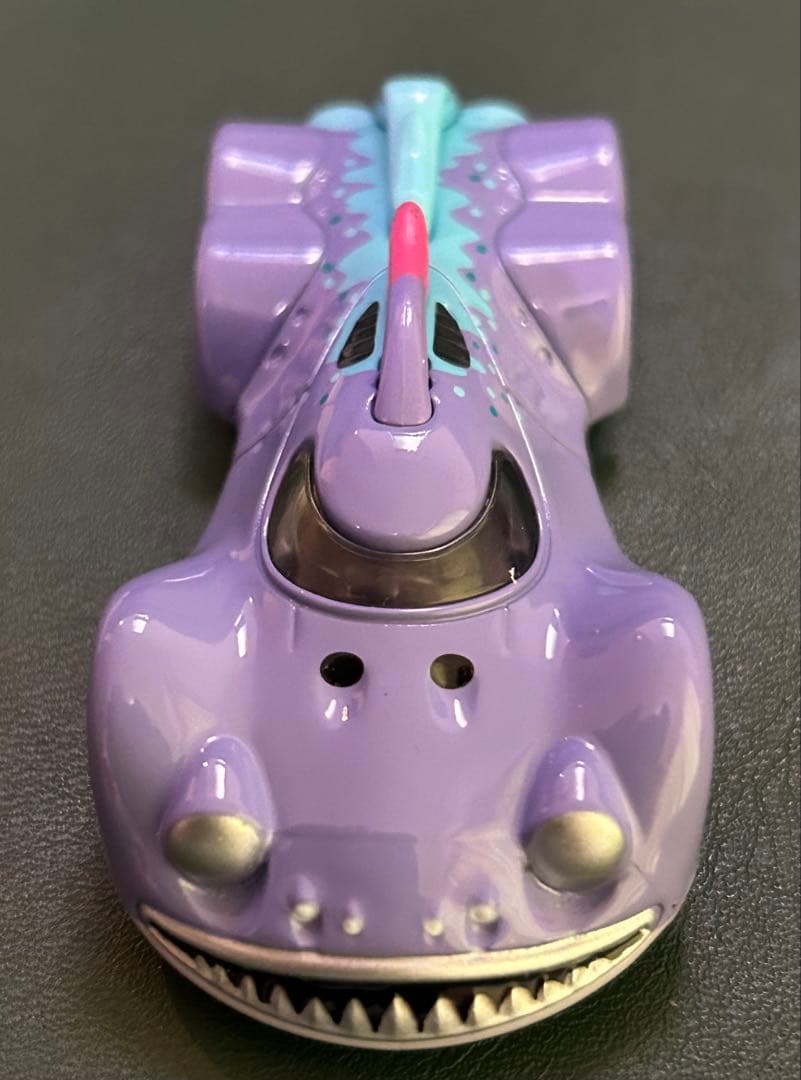 ディズニー トミカ ランドールのステルスカー