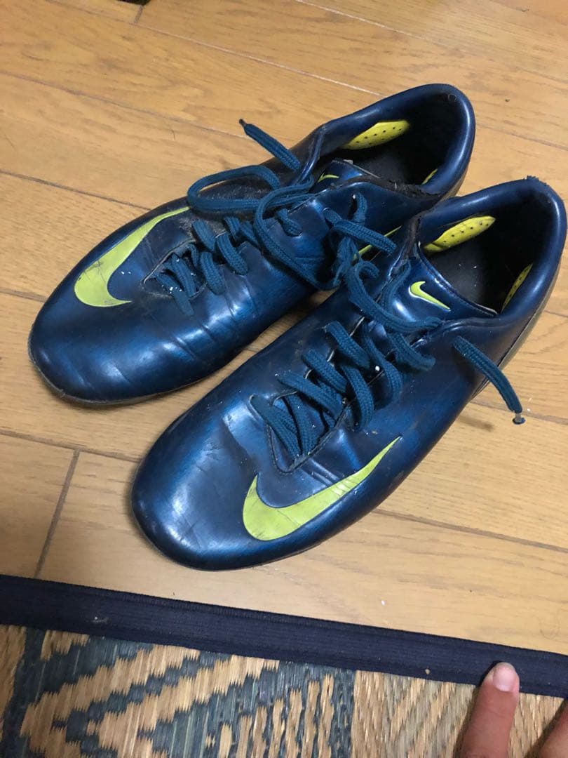 サッカースパイク マーキュリアル ナイキ