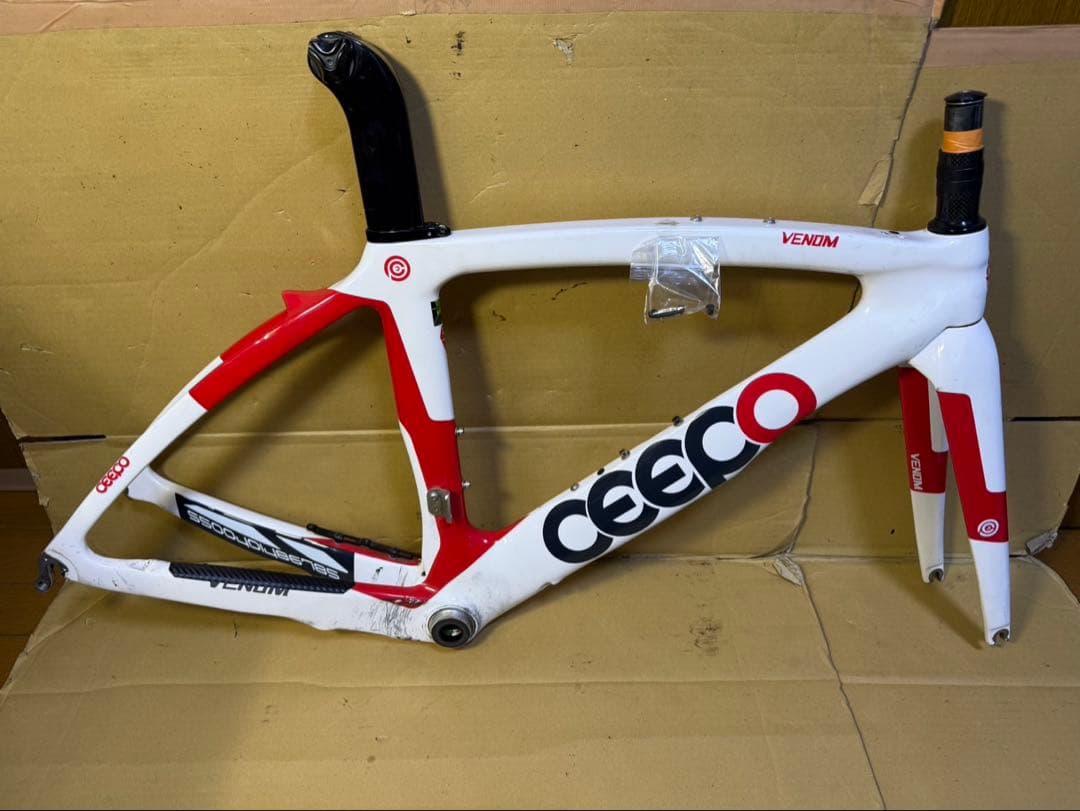 CEEPO VENOM カーボンフレーム TTバイク　 フレームセット