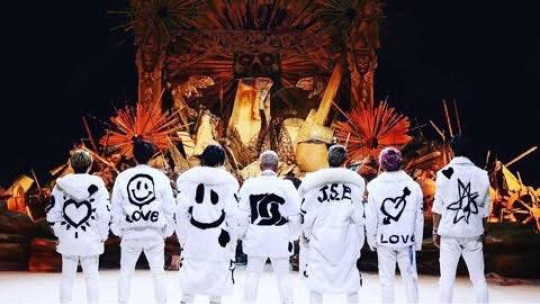 JSB 三代目 フェイクファーコート　モコモコ