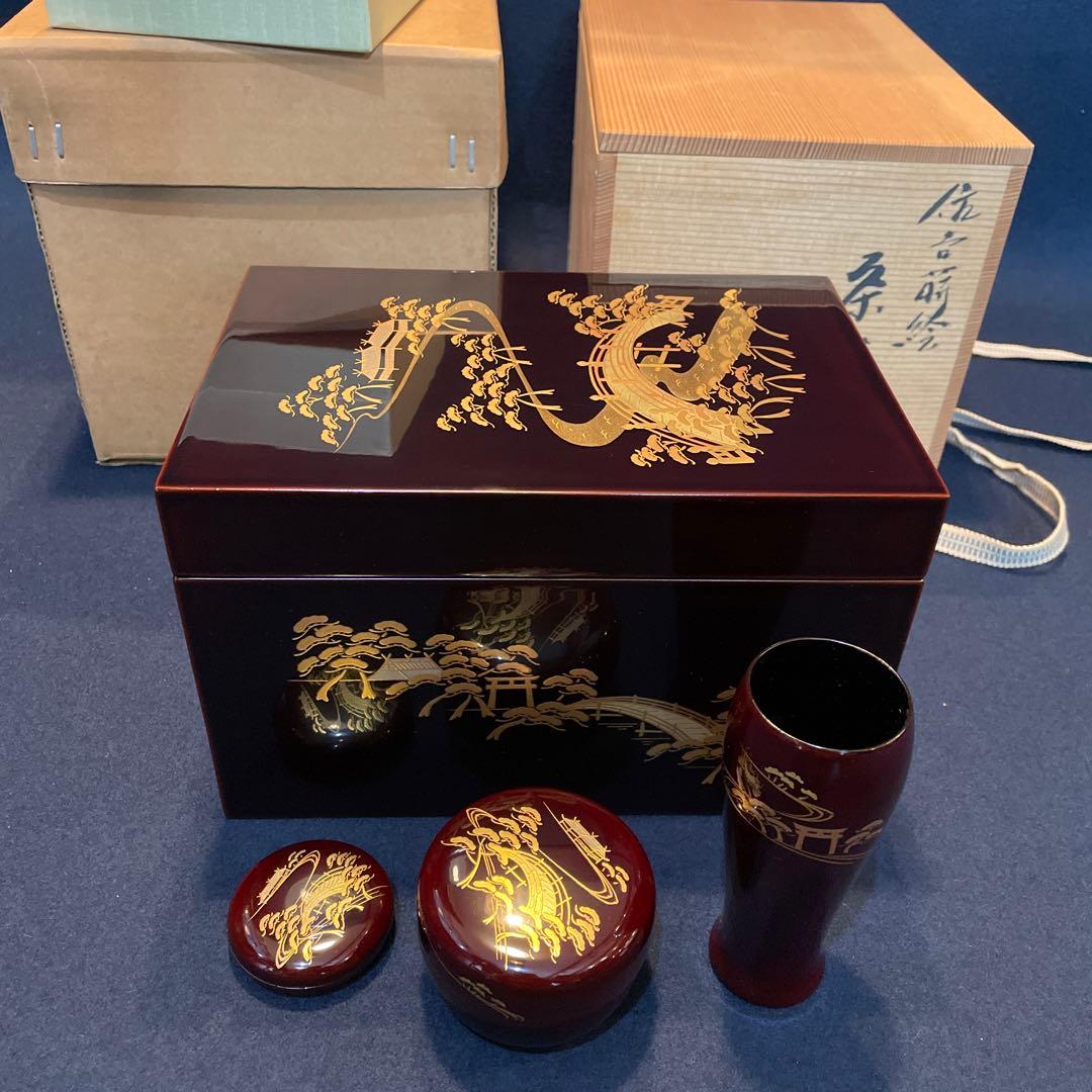 「茶箱」『溜塗の住吉蒔絵 利休茶箱』です。共箱※美品　茶道具