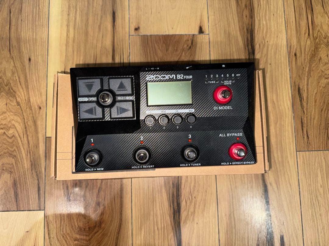 ベース zoom b2 four