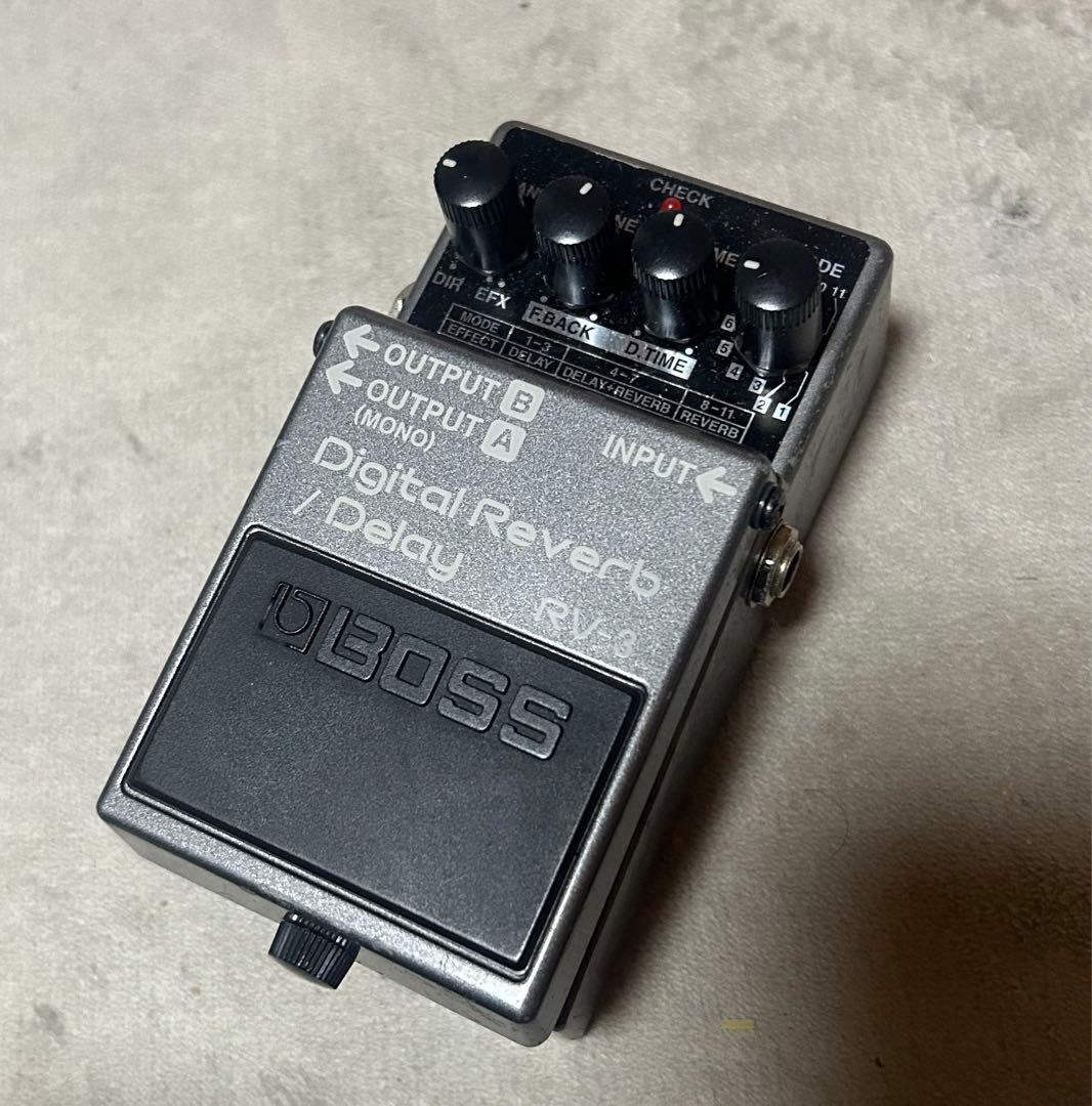 BOSS ボス RV-3 デジタルリバーブ/ディレイ　ギターエフェクター