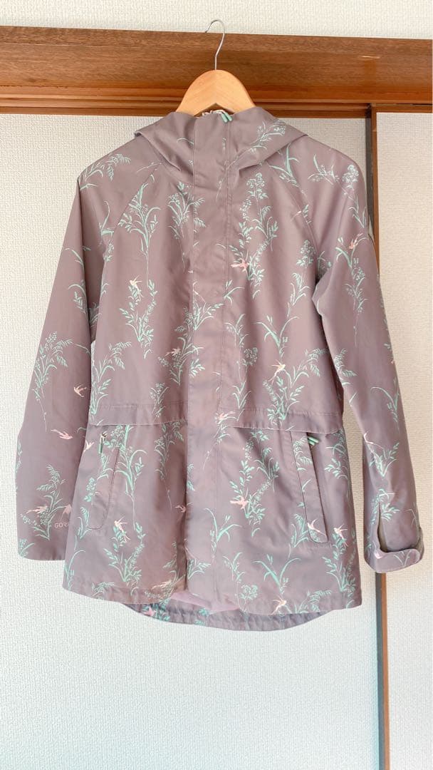 バートンゴアテックスアウター花柄