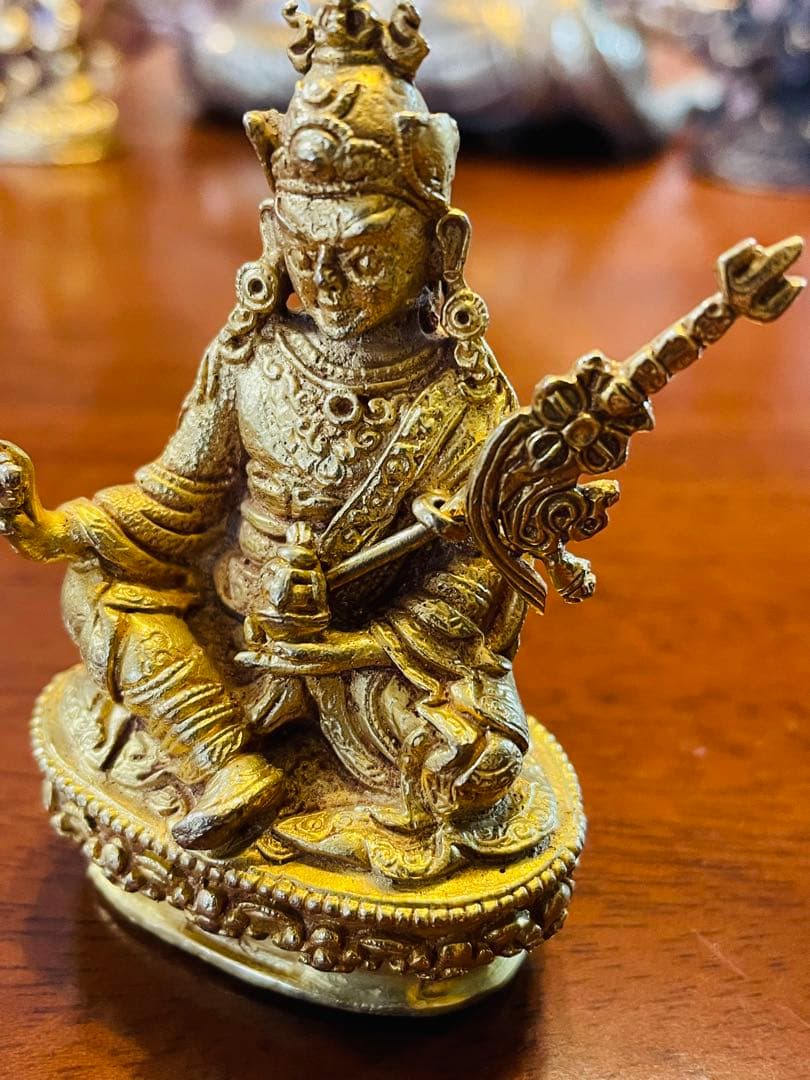 SALE【新品 送料無料】チベット密教の祖　パドマサンバヴァ 開祖 仏像 鍍金