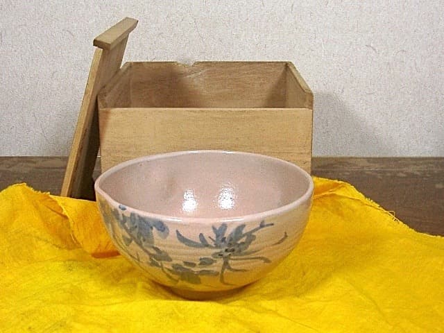 京焼・清水焼　平安菰軒 作　茶碗　絵付 平井楳仙画　無傷　共箱　保証。