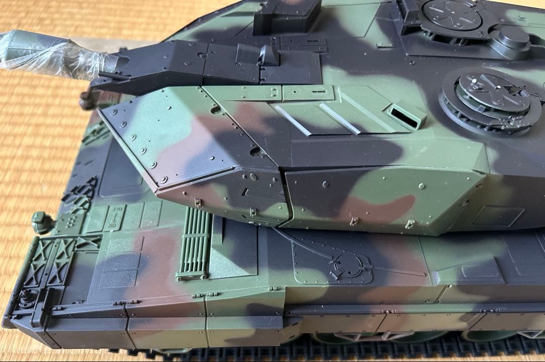 ヘンロン1/16 レオパルド(戦車)
