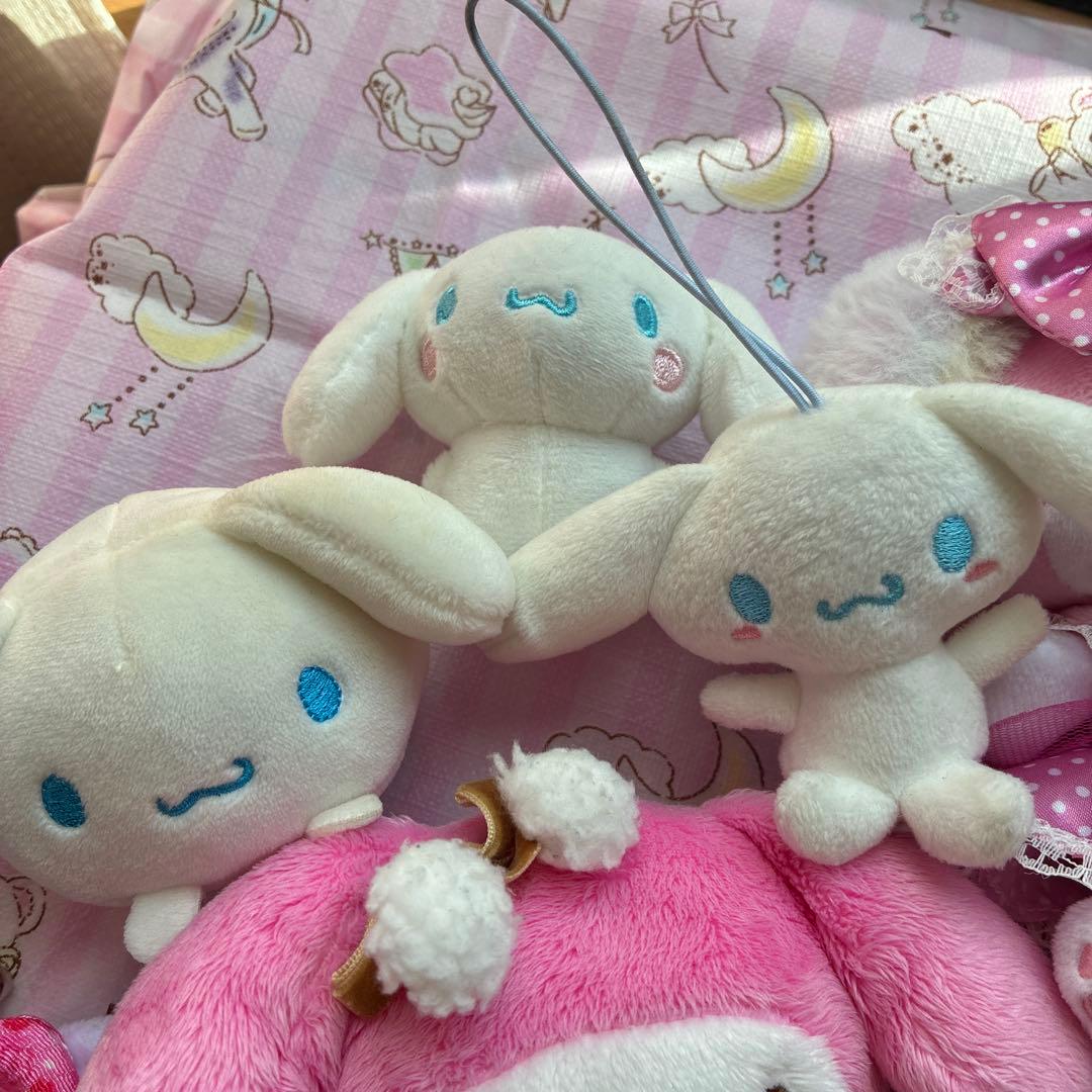 サンリオ　キャラクター　ハローキティ　クロミなど　ぬいぐるみ　おまとめ売り