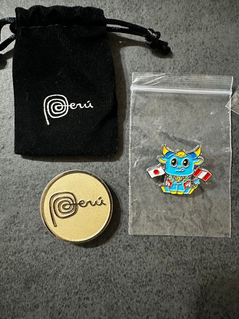 万博　ペルー　パビリオン　ピンバッチ　ぬいぐるみ　3点セット