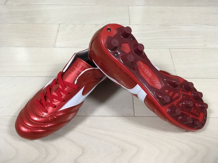 mizuno モレリア2 パッションレッド