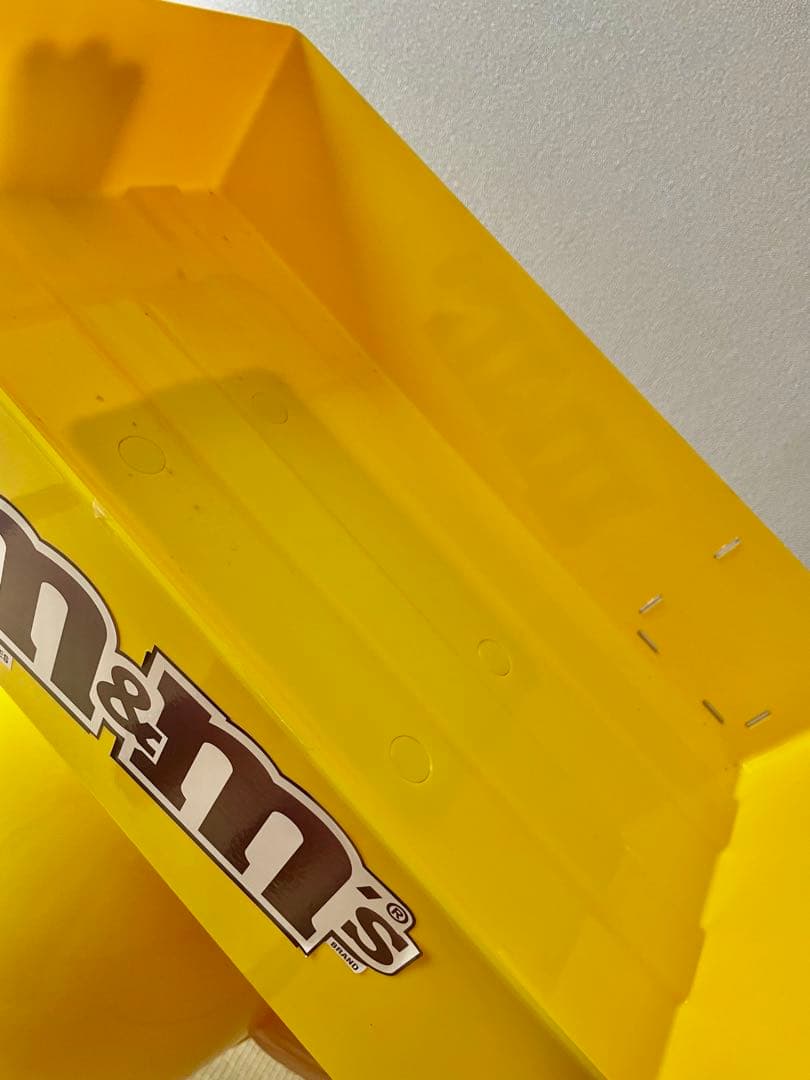 M&M's ストアディスプレイ イエロー