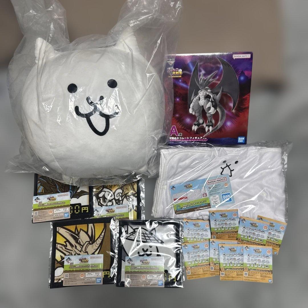 一番くじ　にゃんこ大戦争　覚醒のネコムート　フィギュア　ネコビッグぬいぐるみ