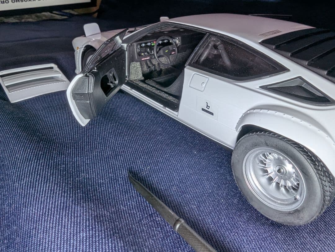 京商1/18ミニカー　ランボルギーニウラッコ ラリー