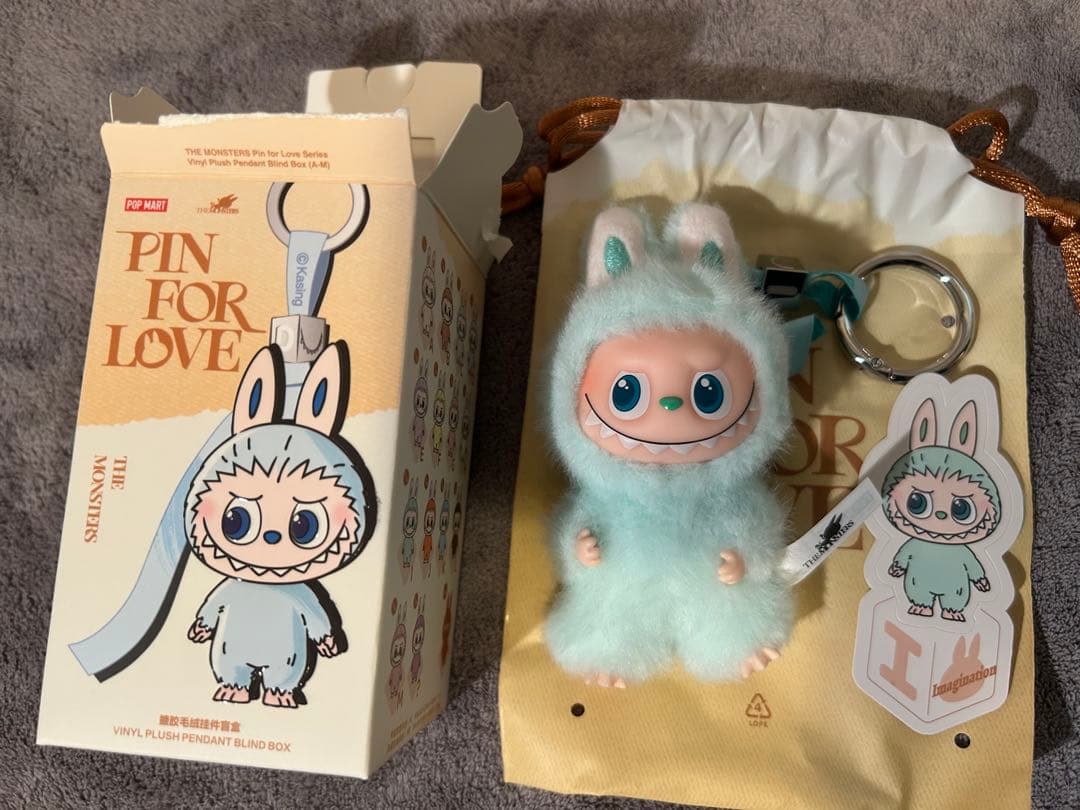 FIN FOR LOVE THE MONSTER イニシャル　ラブブ　7個入り