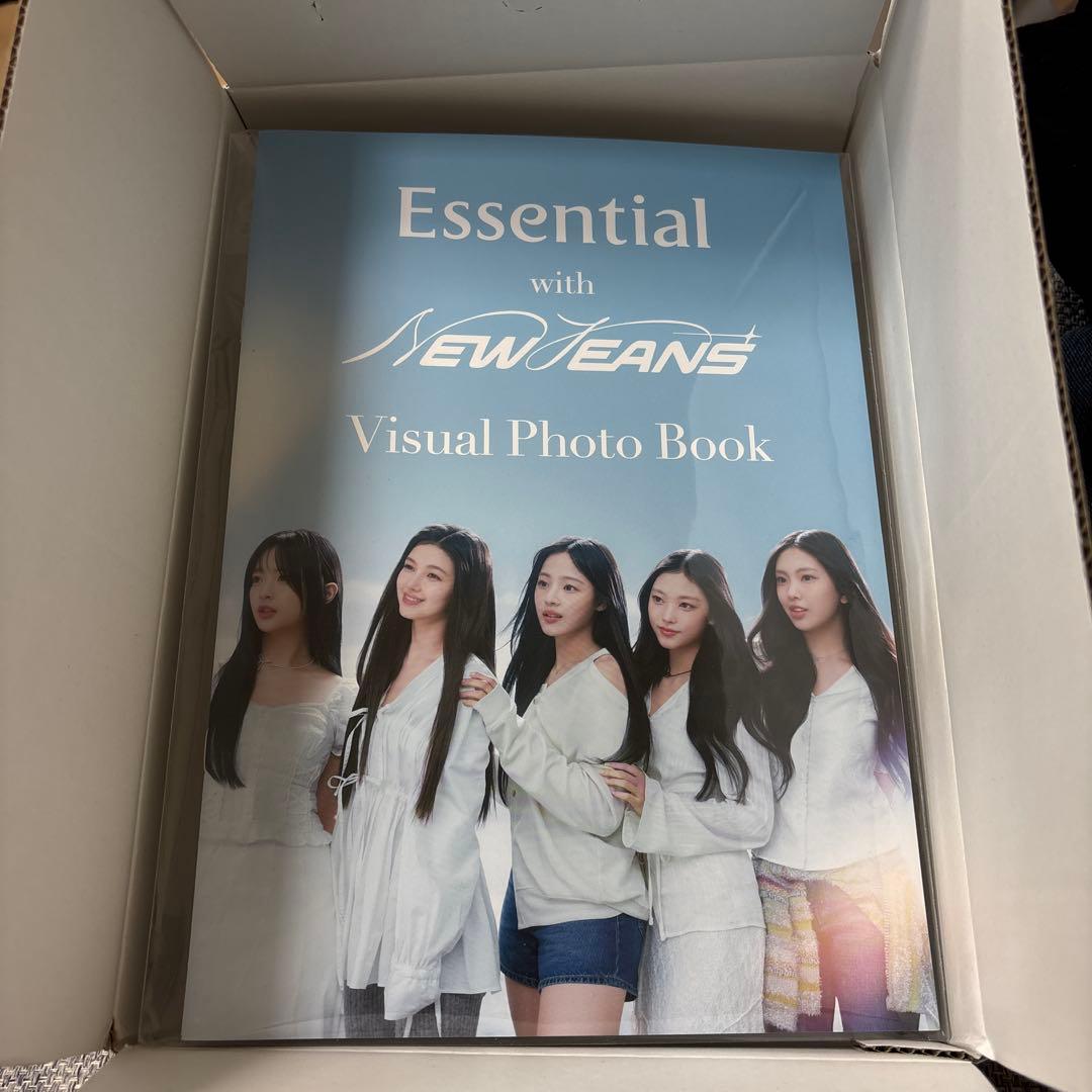 値下げEssential with New Jeans ビジュアルフォトブック