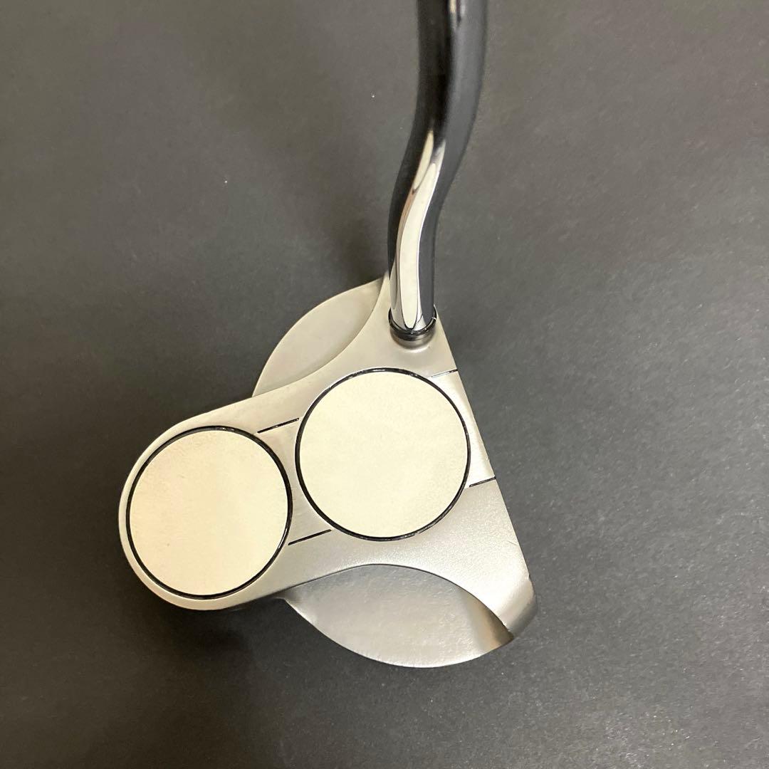 Odyssey White Steel 2 Ball パター