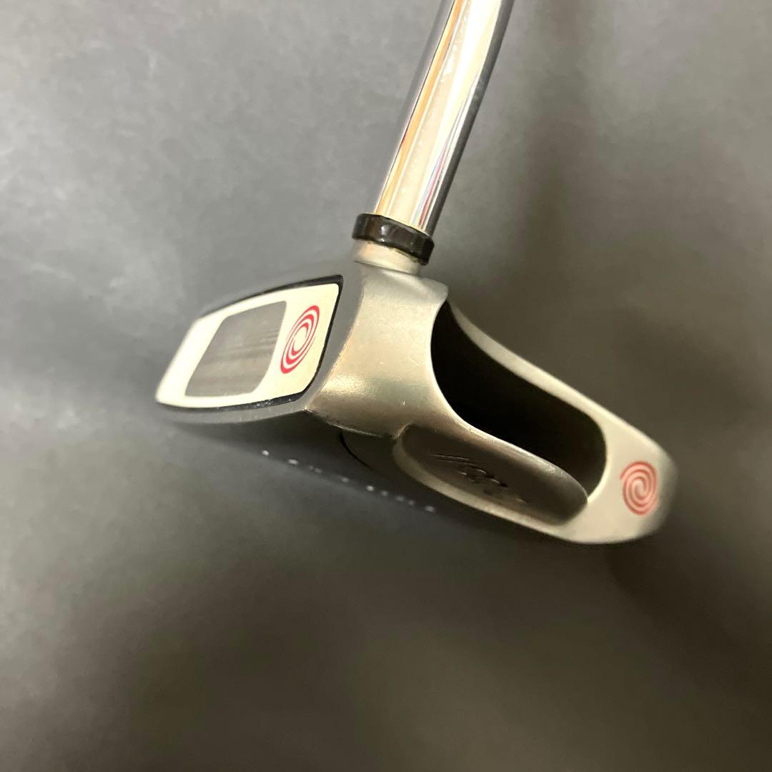 Odyssey White Steel 2 Ball パター