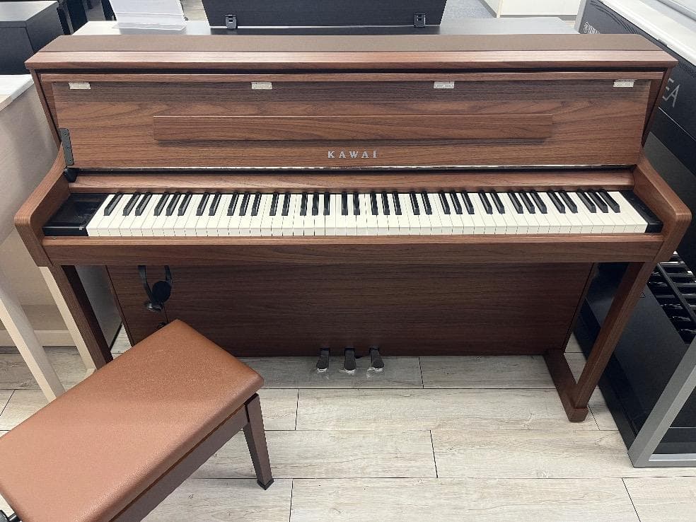 ★77633【電子ピアノ】KAWAI　CA901NW　23年製