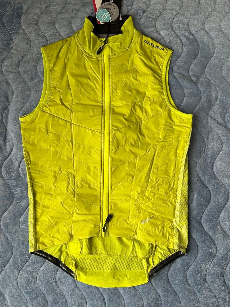 ALTURA ノースリーブ / ★新品（pertex）