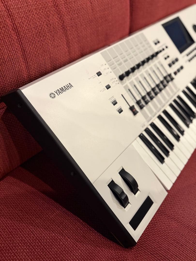 YAMAHA MOTIF XF7 WH 76鍵