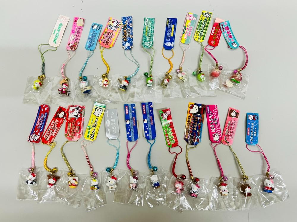 ◆サンリオ HELLO KITTY ご当地 ストラップ 23個セット 08271