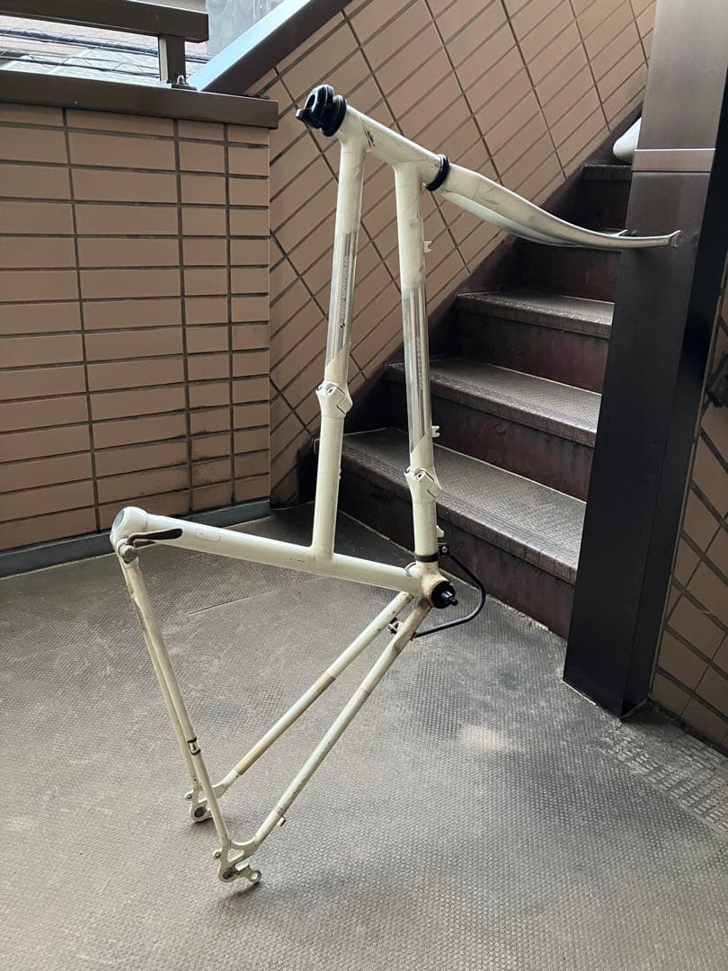 折りたたみ　アルミフレーム　700c
