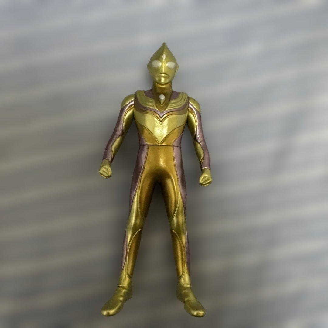 グリッターティガ
