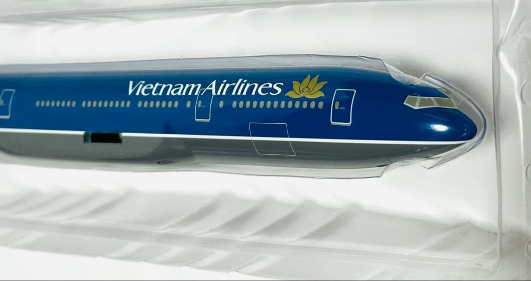hogan 1/200 ベトナム航空 B777-200
